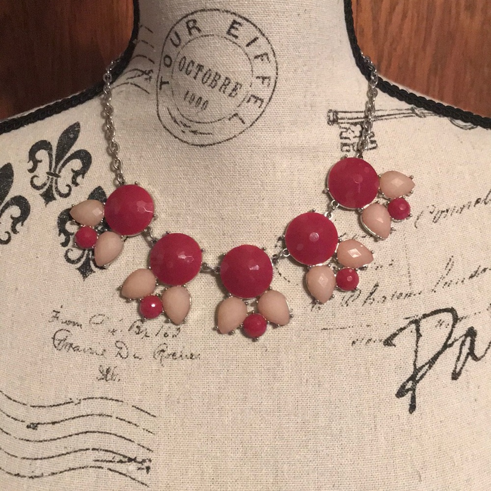 Statement necklaces - Picture 2 of 3